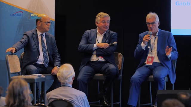 Nigel only invests in my franchise businesses  - Stephen Hemsley