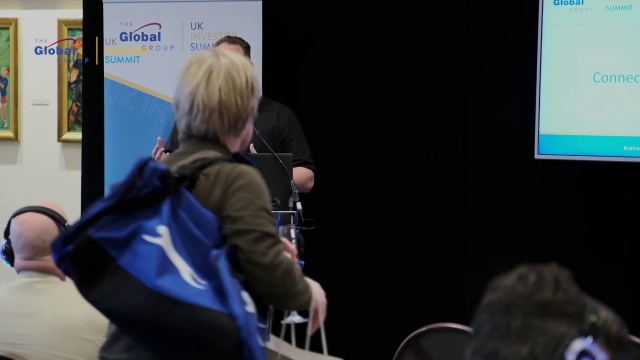 Roei Samuel, CEO and co founder of Connectd introduces himself