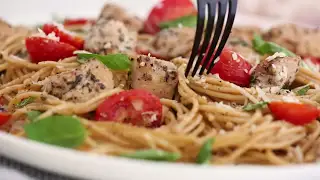 Spaghetti with Chicken and Grape Tomatoes