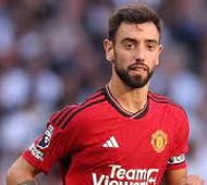Bruno Fernandes' spot kick puts United in front!