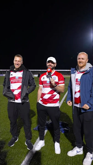 PITCHSIDE Interview 😂