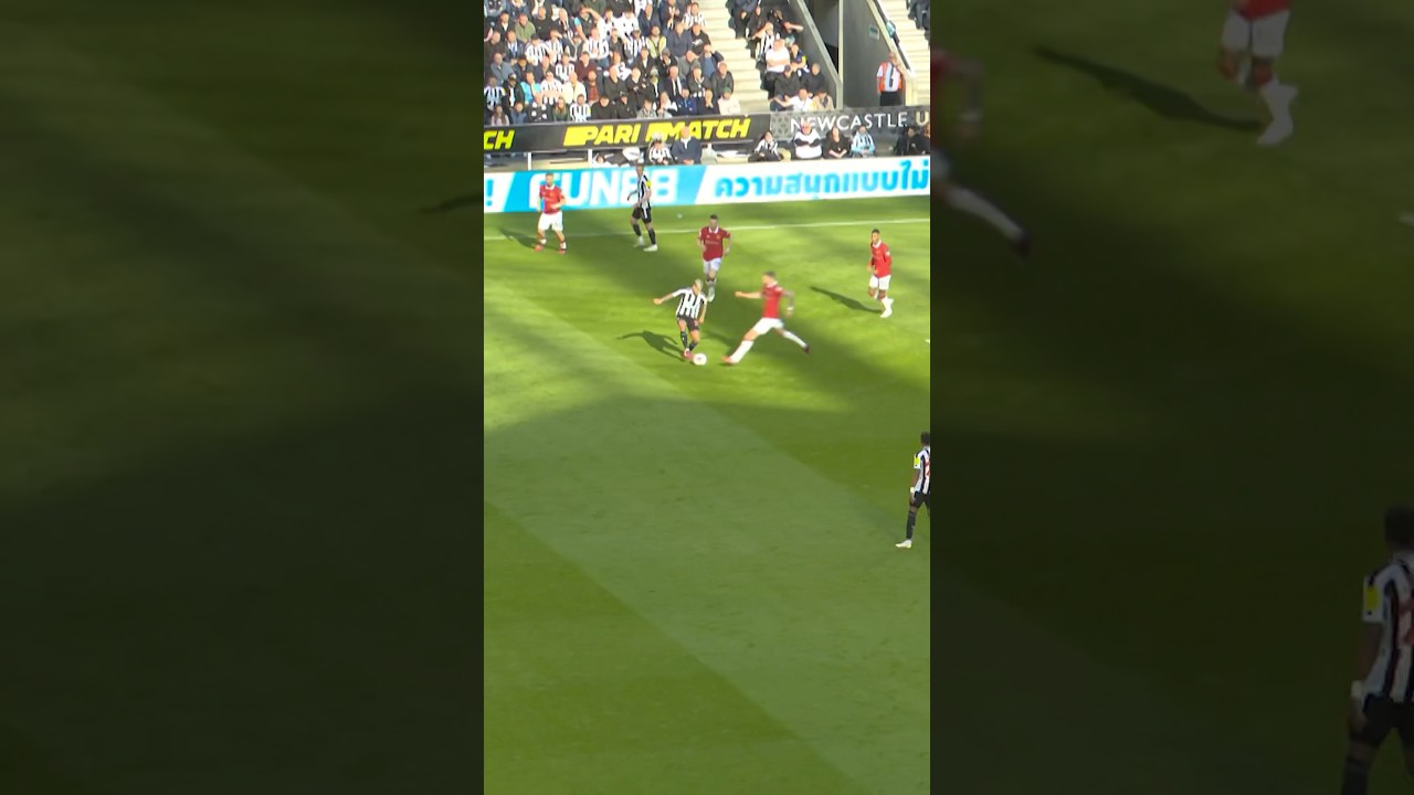 Bruno Guimarães is on another level. 🤯🇧🇷