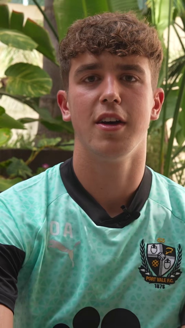 Quickfire Questions with Ollie Arblaster!  Whilst in Spain, we sat down with Ollie Arblaster to find out more about him 🤔