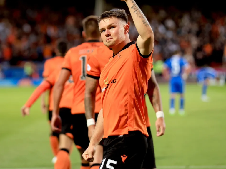 Beautiful free kick from Glenn Middleton