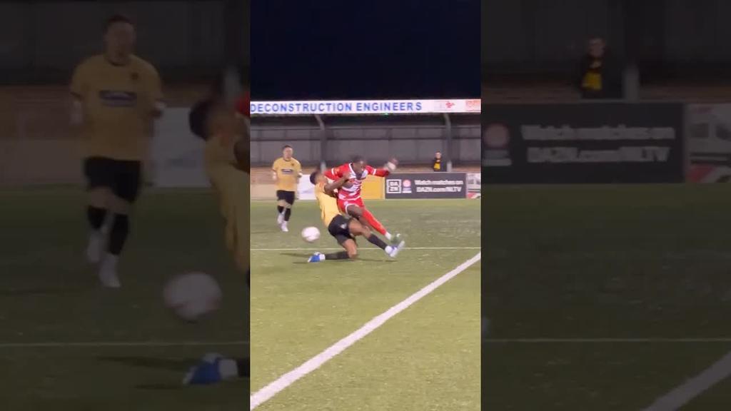 He had only 1 option 😭💀