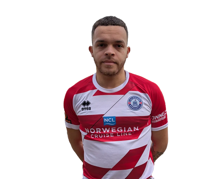 Innocent screamer opens scoring