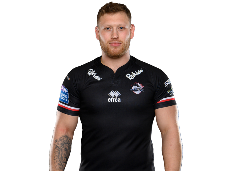 Lewis Bienek Scores A Try