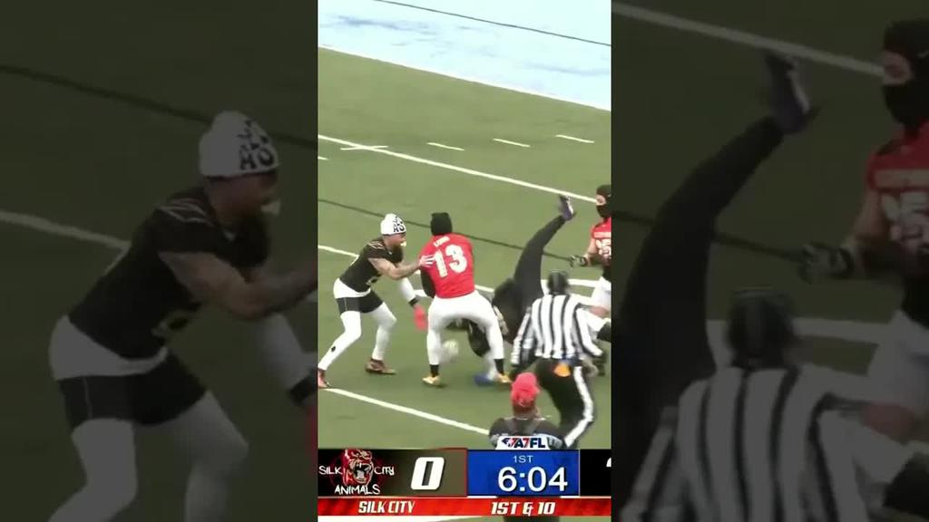 Codrington To Trey Robinson Ends With A Suplex In The Red Zone! Was It Clean Or Crossing The Line?
