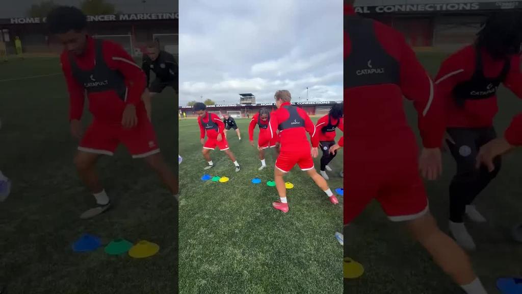 What is happening here 🤣