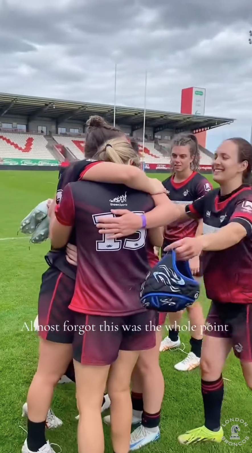 Almost forgot this was the whole point ❤️🖤#WeAreLondon 🐴