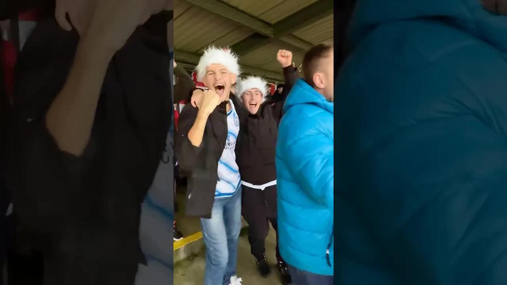 Happy holidays to the best fans in the world 😍🎅🎄