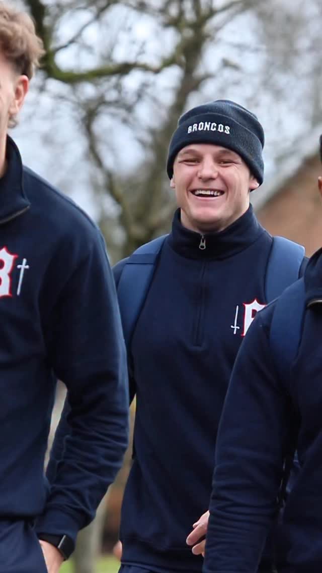 We’ve arrived 🔥🔥#wearelondon🏉 #relentlesspursuit