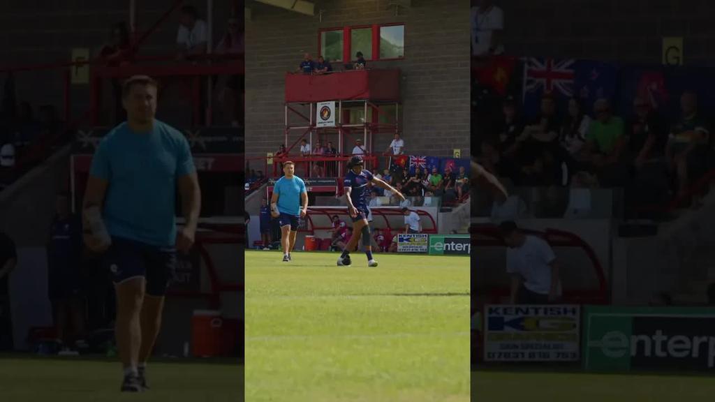Voro converts his own try 😲