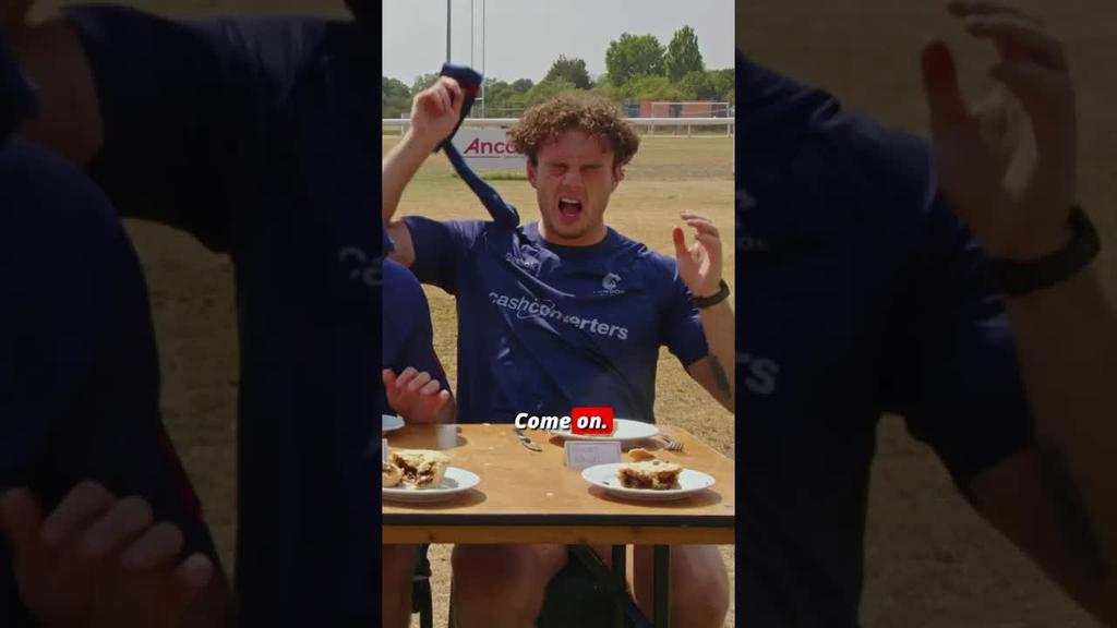 UK Pies 🇬🇧 v Vili's Pies 🇦🇺…