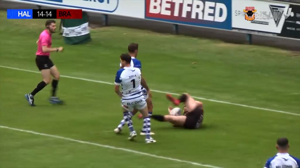 Equalising Try by Brad England/Halifax